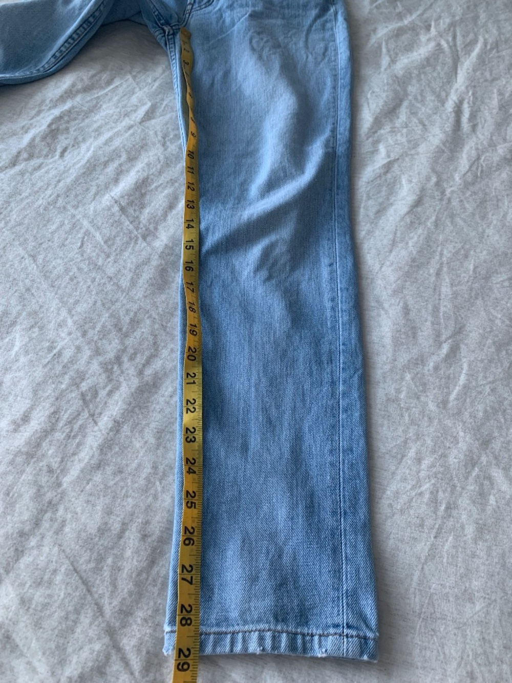 Reformation Jeans Melissa in Skye wash High Rise women’s Size 24 - Picture 7 of 13